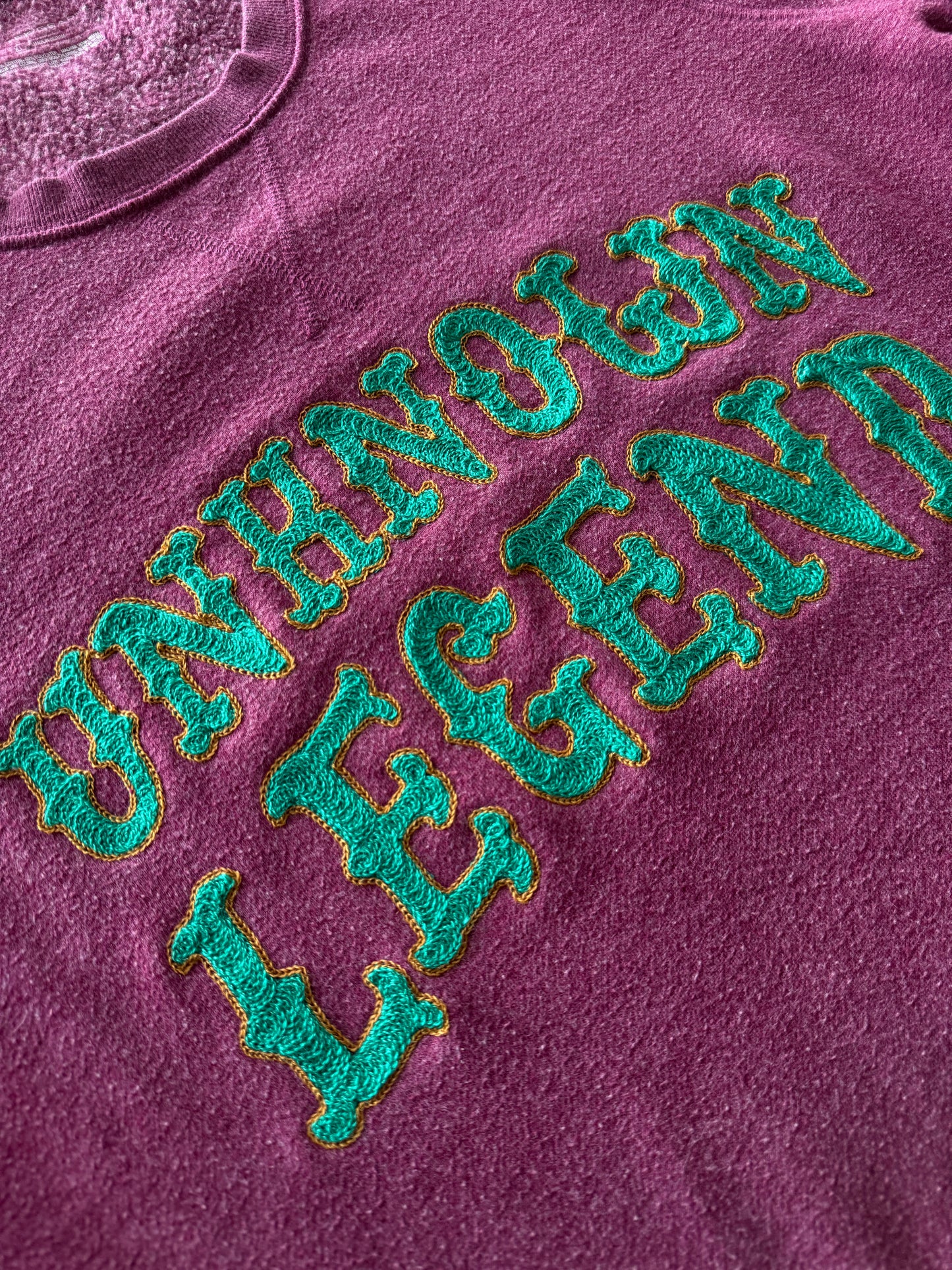 Vintage Sweatshirt - Unknown Legend